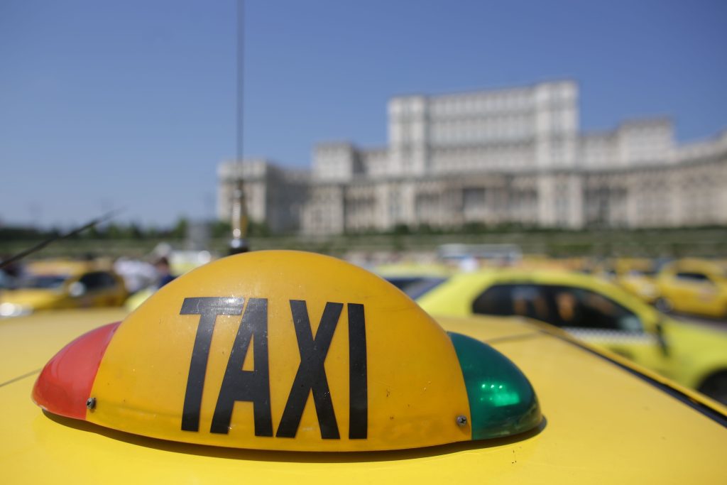 Asiaticii pot lucra ca soferi de taxi sau ridesharing in Romania