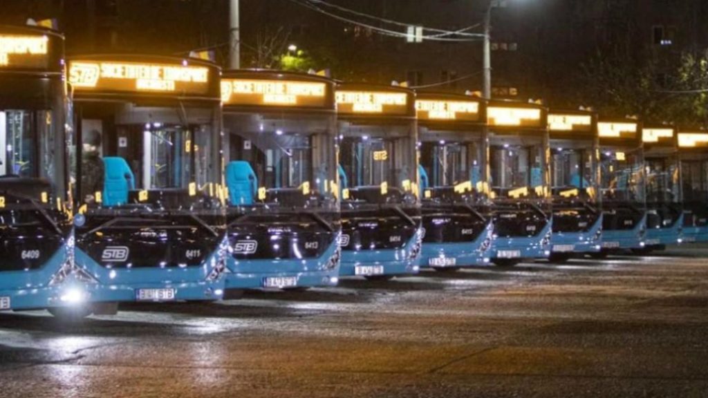 Cum circula transportul public in Capitala de Revelion