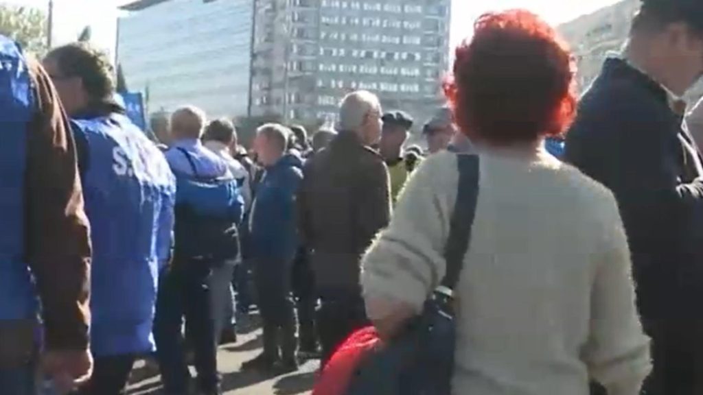 Ordonanta trenulet scoate oamenii in strada PROTESTE MASIVE anuntate