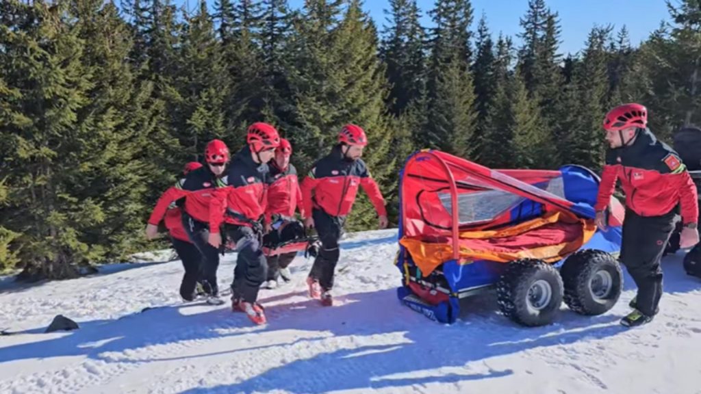 Ucrainenii cautati de salvamontisti in Muntii Maramuresului salvati dupa o saptamana de epuizare