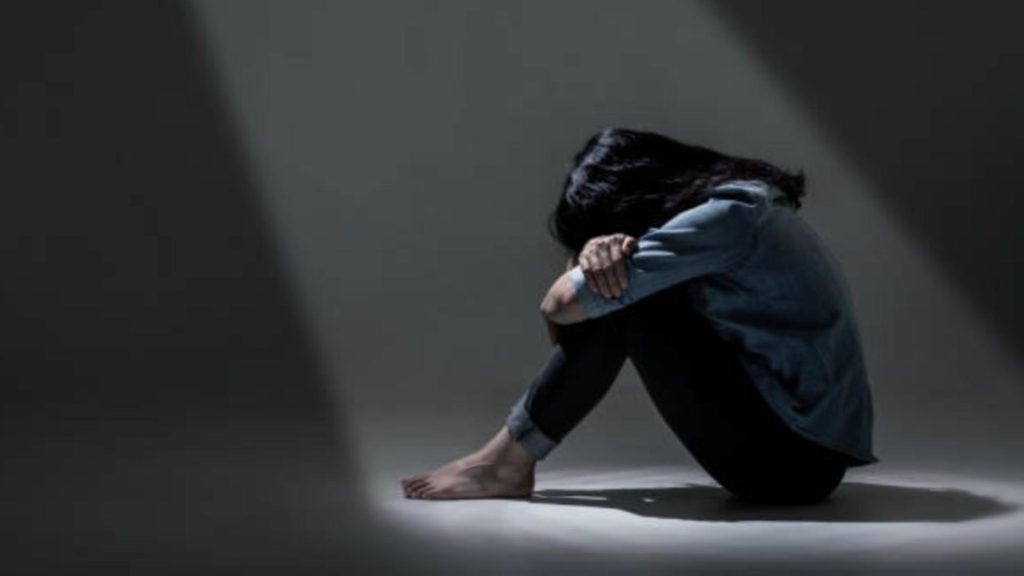 Barbat de 64 de ani arestat pentru abuz sexual asupra a doua minore