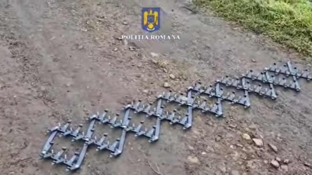 Barbat suspect de furt auto in Tecuci oprit cu Spike VIDEO