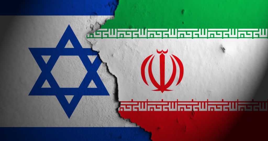 Israel ar putea ataca programul nuclear iranian in curand