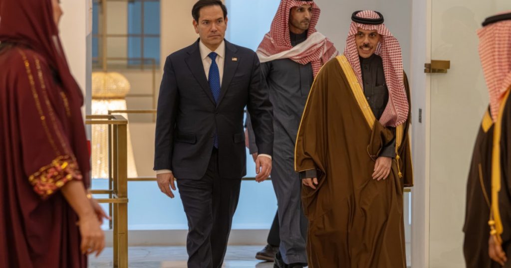SUA si Rusia discuta in Arabia Saudita despre Ucraina
