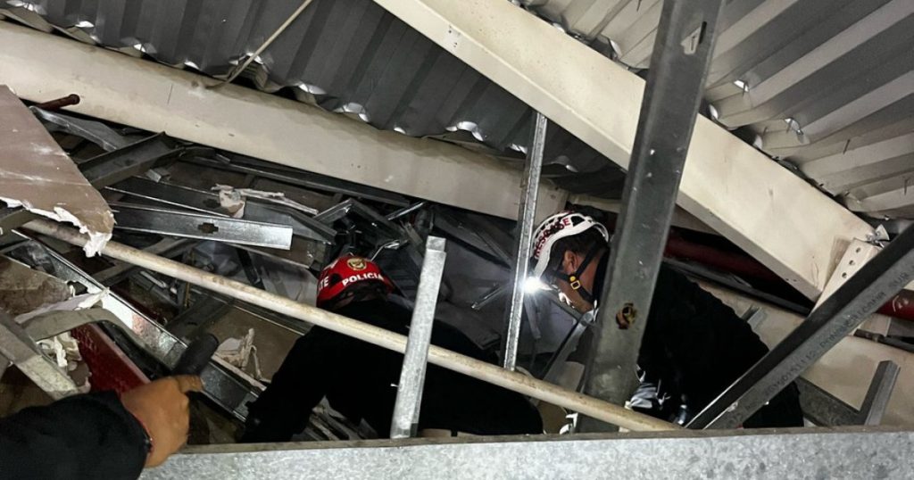 Tragedie in Peru 3 morti si 74 raniti dupa prabusirea unui acoperis