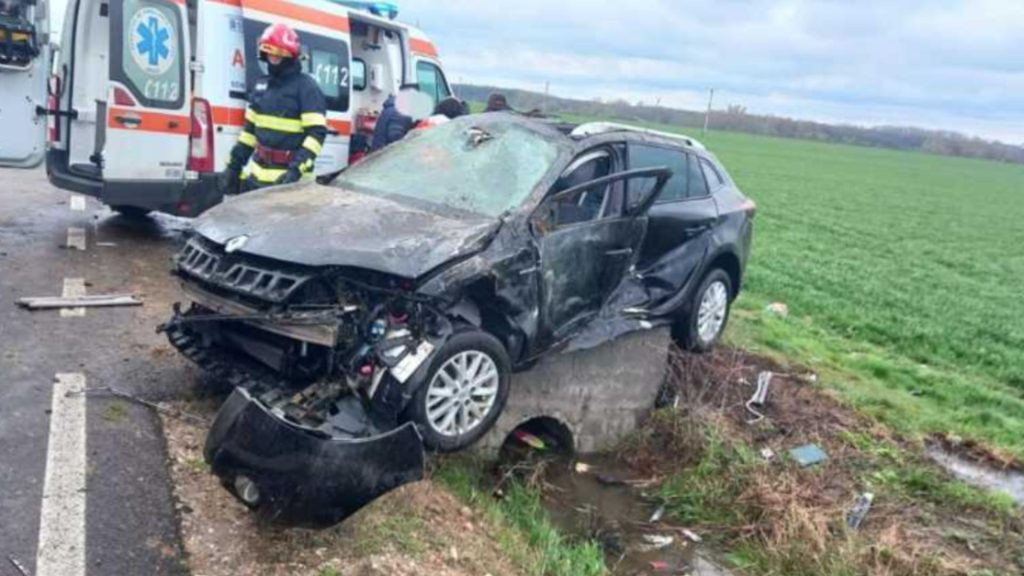 Accident grav in Arges un mort doi raniti grav la spital