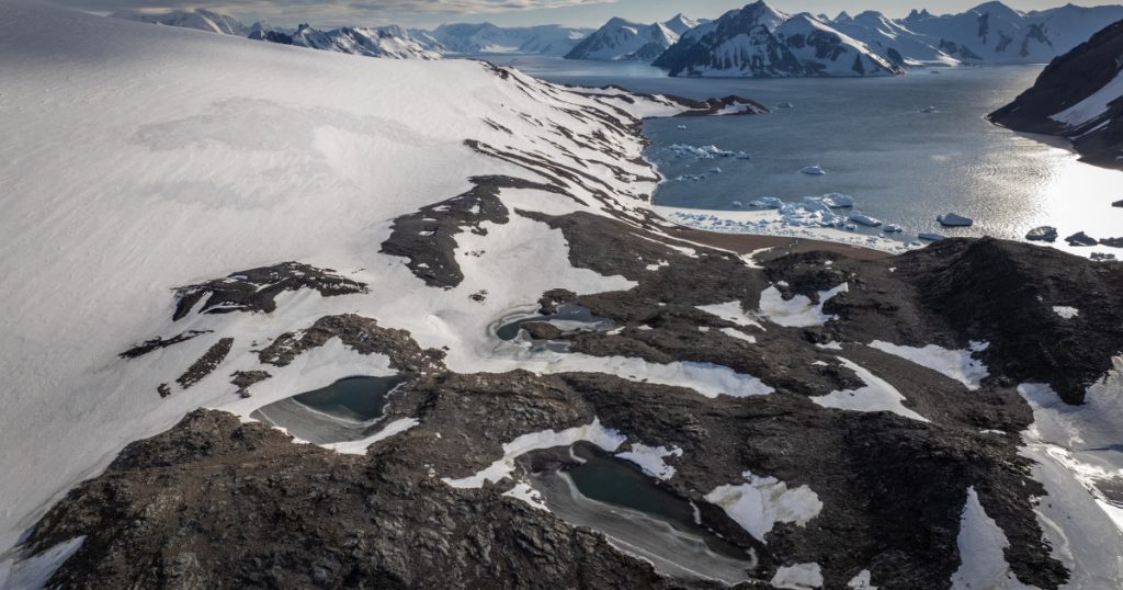 Alarma in Antarctica Cercetatori izolati traiesc cu frica