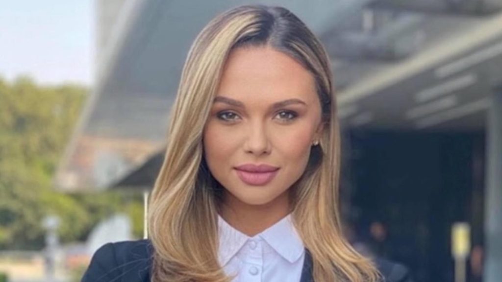 Ana Maria Pacuraru Romania in ghearele infractorilor si fugarilor Becali Ghita si reteaua imposturii