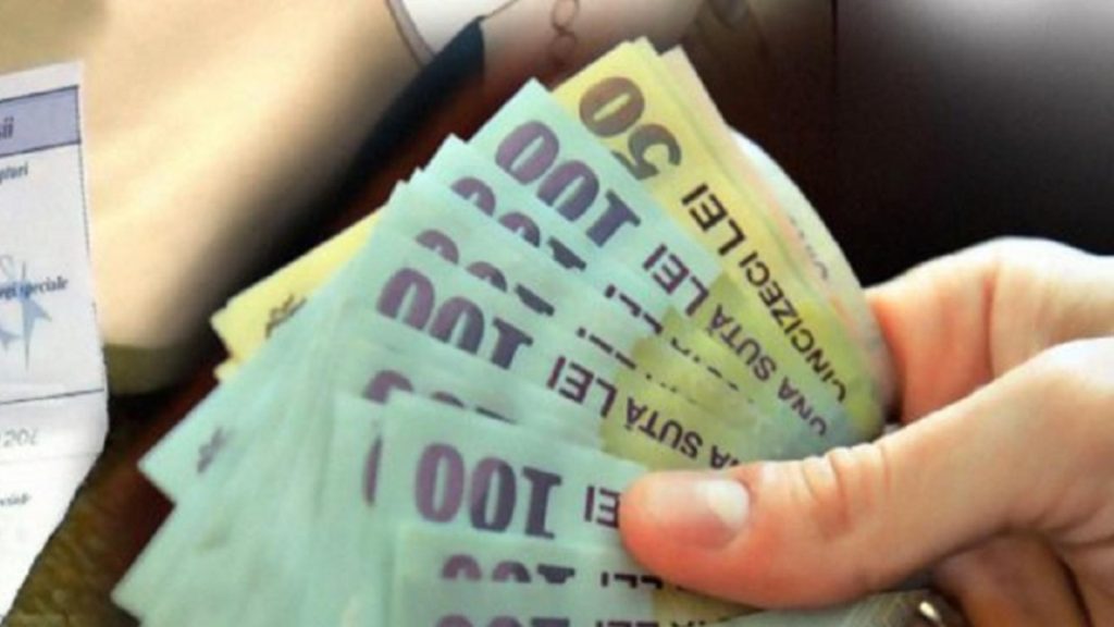 Cat a platit statul pe o pensie speciala medie