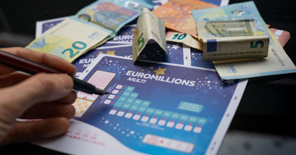 Premiu record la loteria europeana castigatorul a 250 milioane