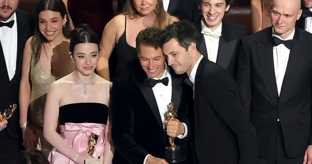Propagandistii Moscovei extaziati de succesul filmului Anora la Oscar