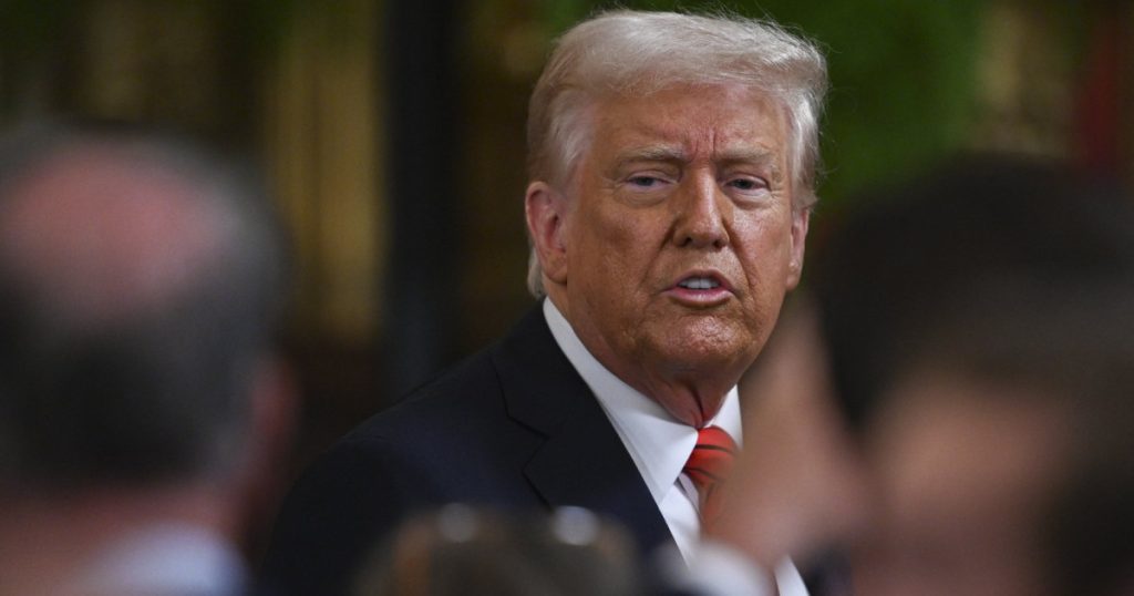 Noile tarife vamale ale lui Trump aplicate imediat spun expertii