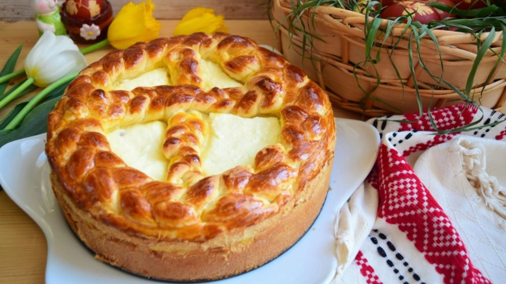 Pasca cu aluat de cozonac Reteta secreta a bunicii