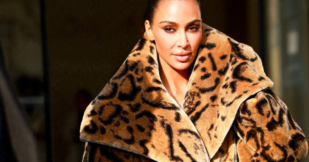 Procesul jafului armat asupra lui Kim Kardashian incepe la Paris