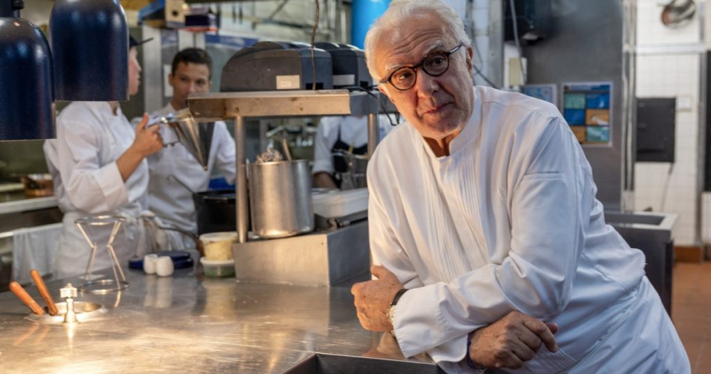 Viermi crocanti si caviar de anghinare preparate pentru supravietuirea schimbarilor climatice