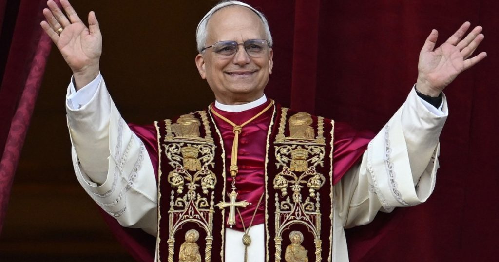Adeptii MAGA nemultumiti de papa Leon XIV E ca Francisc