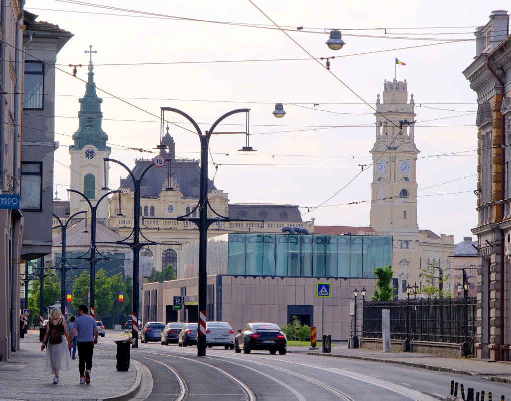Bihor sub nori Cer innorat si ploi usoare
