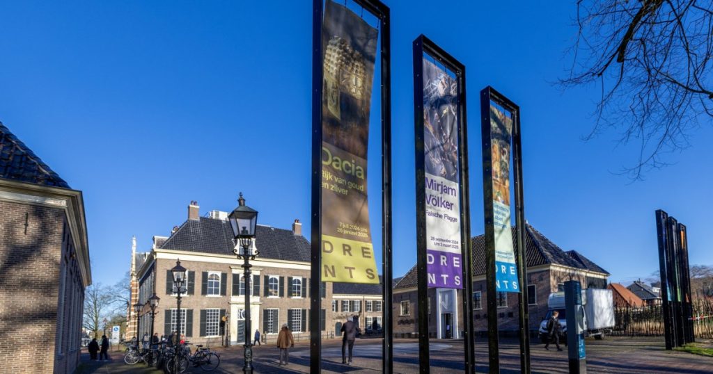 Furtul tezaurului dacic din muzeul Drents suspectii au folosit o masina galbena