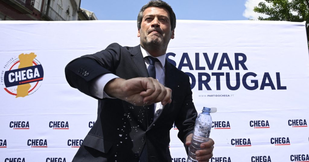 Liderului extremei drepte din Portugalia i s a facut rau din nou in public
