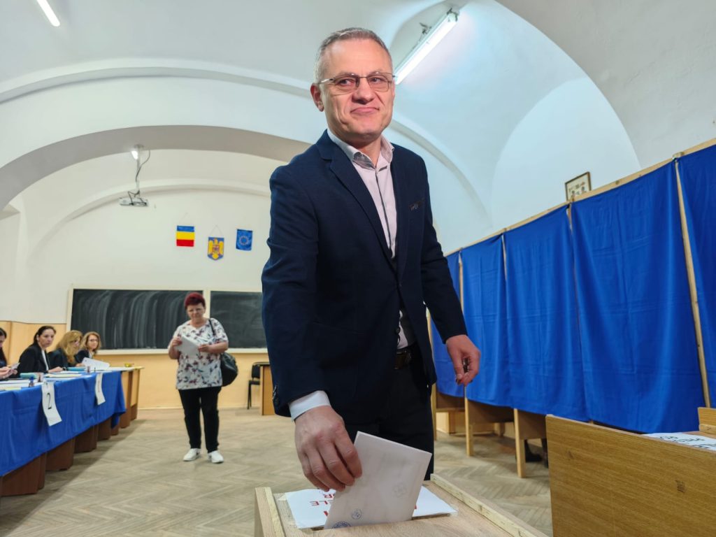 Mircea Malan Am votat pentru un presedinte curajos si normal