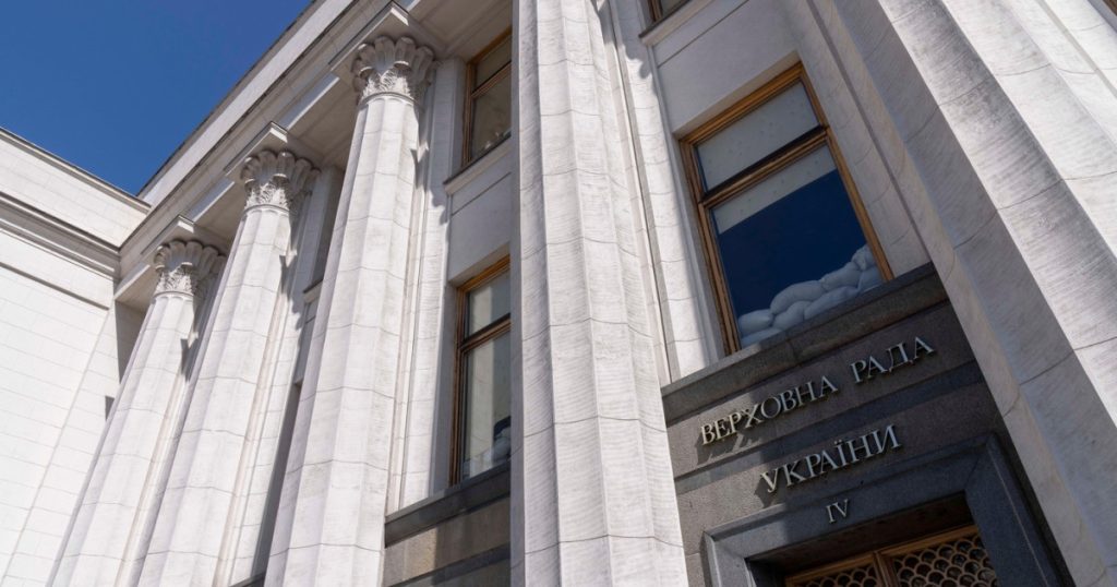 Parlamentul Ucrainei voteaza pe 8 mai acordul cu SUA privind mineralele rare