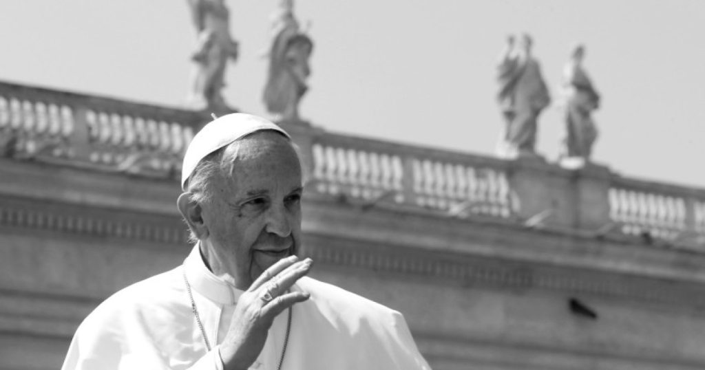 Perioada de doliu pentru Papa Francisc s a incheiat duminica