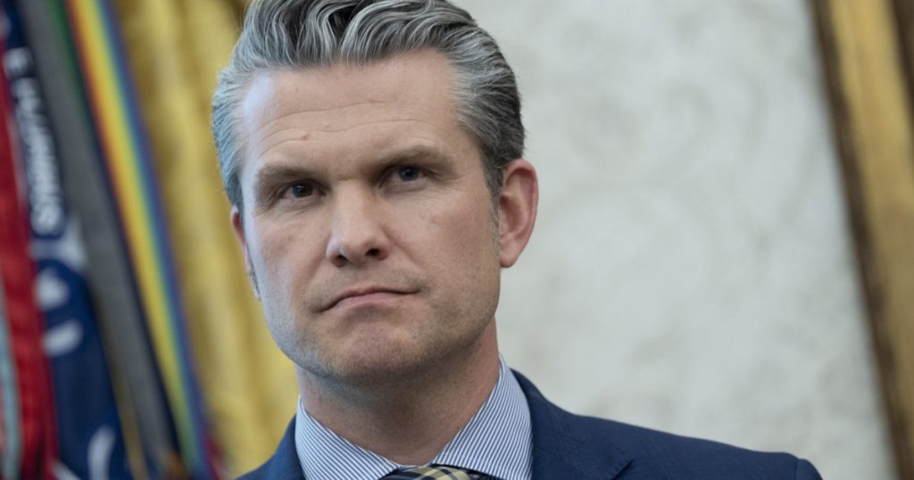 Pete Hegseth limiteaza accesul jurnalistilor in Pentagon