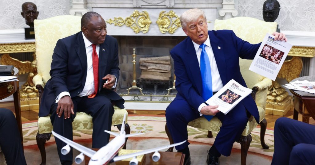 Trump l a umilit pe presedintele Sudafricii in Biroul Oval