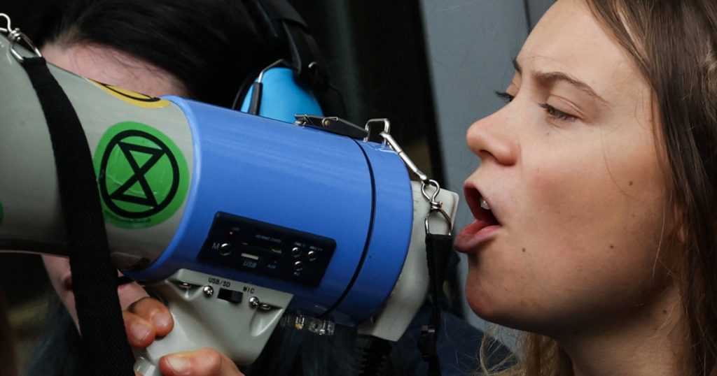 Greta Thunberg raspunde lui Donald Trump dupa deportare