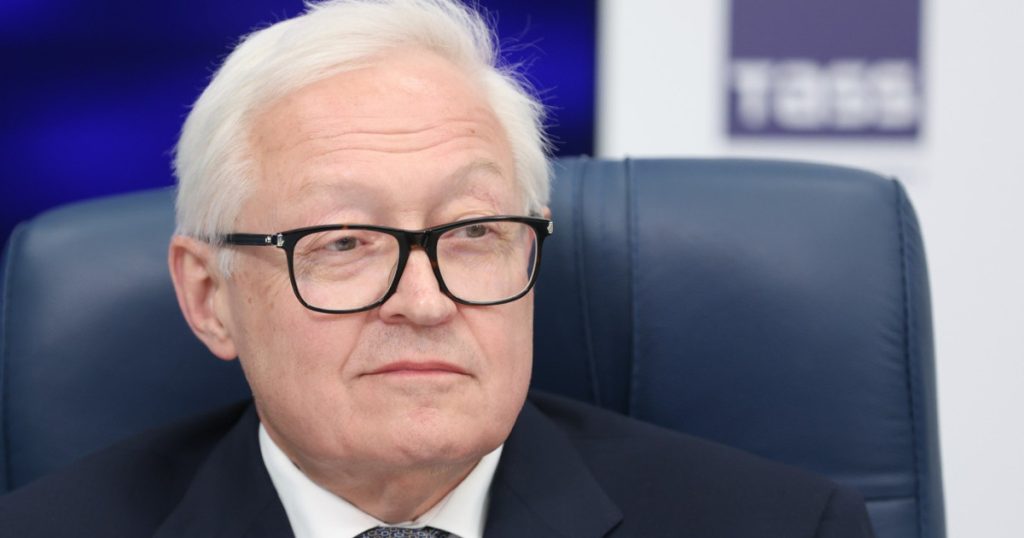 Rusia ofera sa preia materialele nucleare din Iran