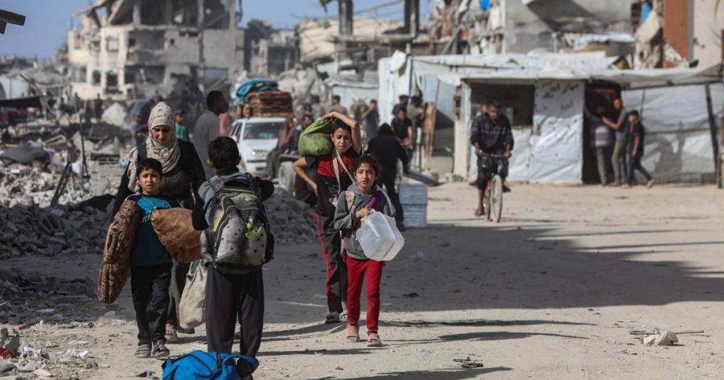 Zeci de palestinieni ucisi langa un punct de ajutoare din Gaza