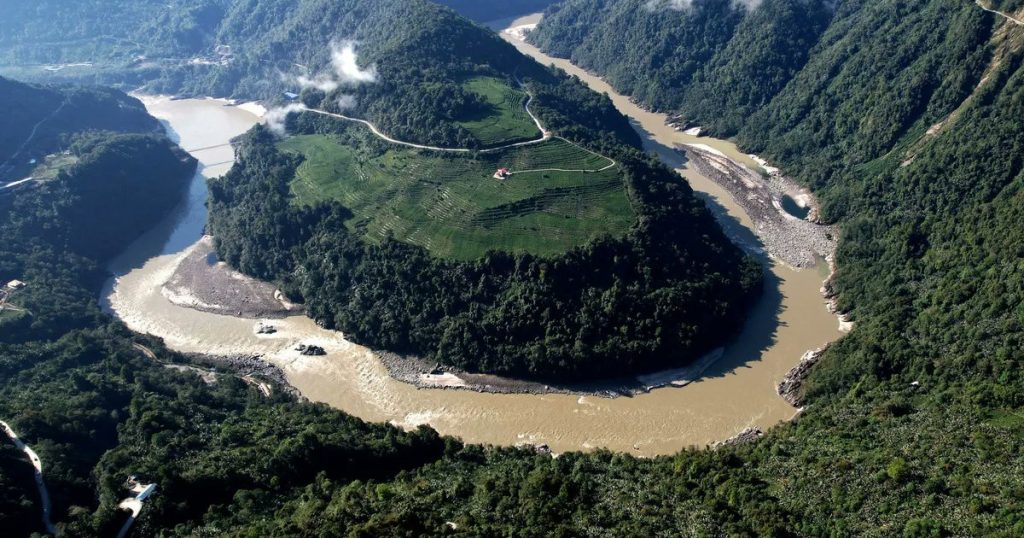 China construiesc cea mai mare hidrocentrala din lume