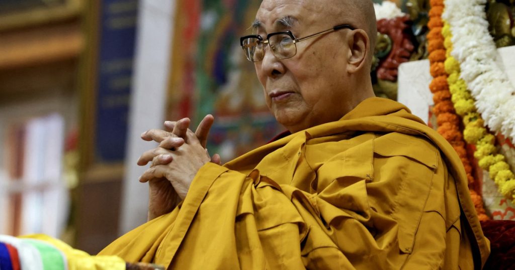 Dalai Lama implineste astazi 90 de ani
