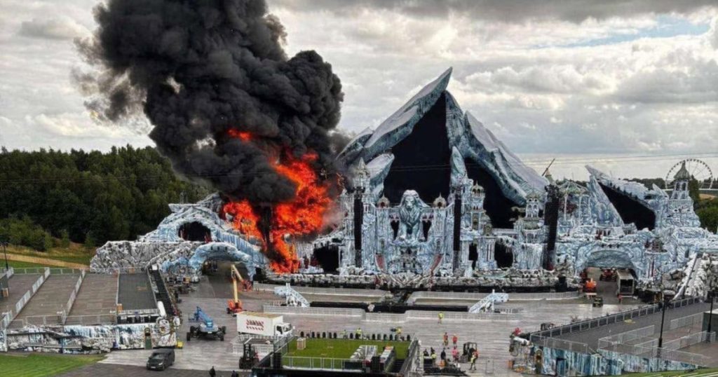 Incendiu mare la festivalul Tomorrowland din Belgia