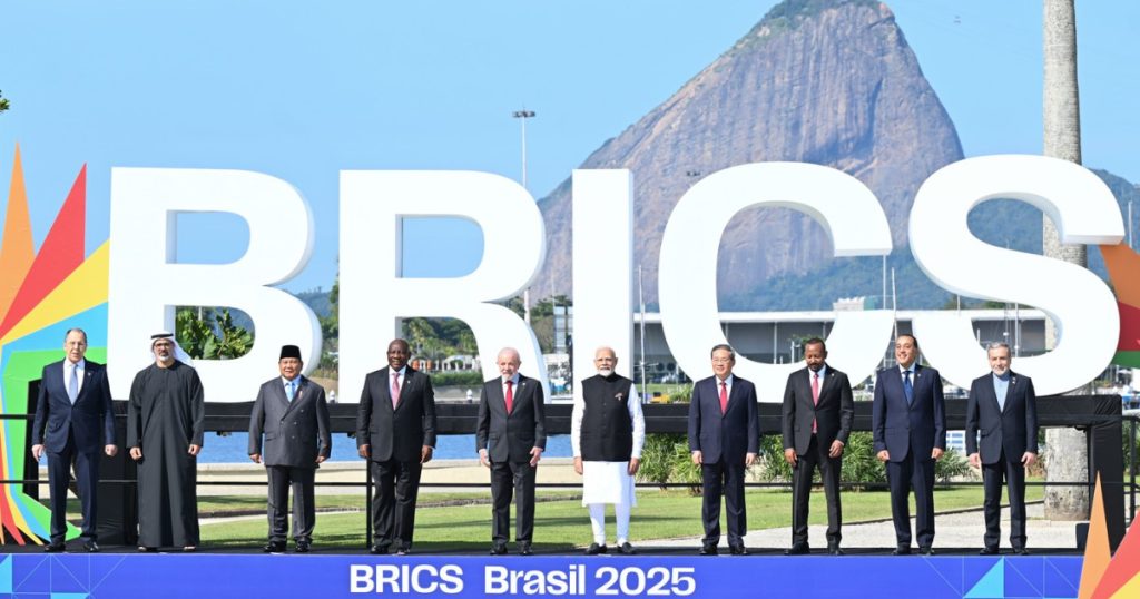 Trump ameninta cu taxe tarilor aliate BRICS