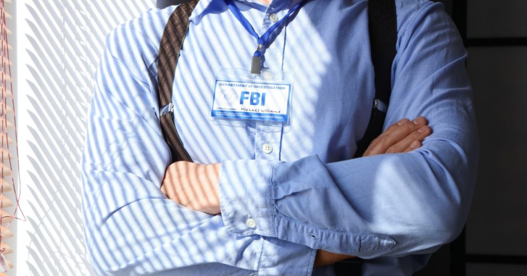 Agenda MAGA loveste FBI Trump concediaza trei oficiali
