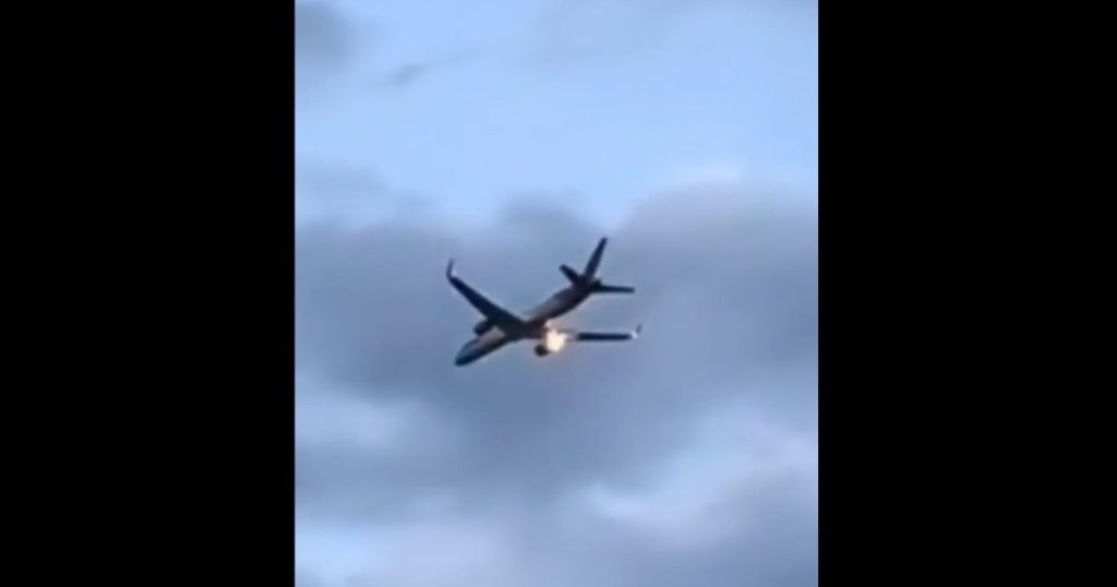 Avion cu 273 pasageri a aterizat de urgenta in Italia