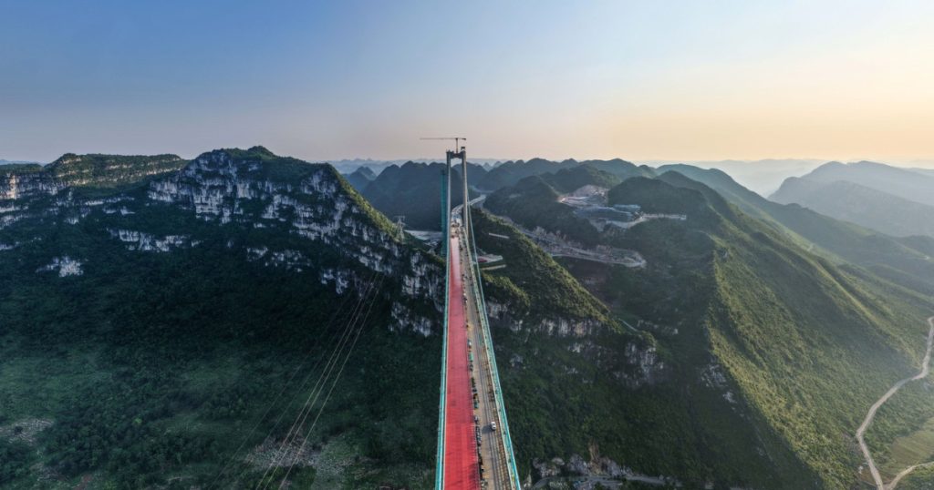 Cel mai inalt si lung pod din lume Italia si China redefineasca limitele construcltiilor