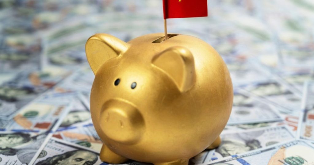 China ironizeaza modelul economic american Consum mare depozite mici