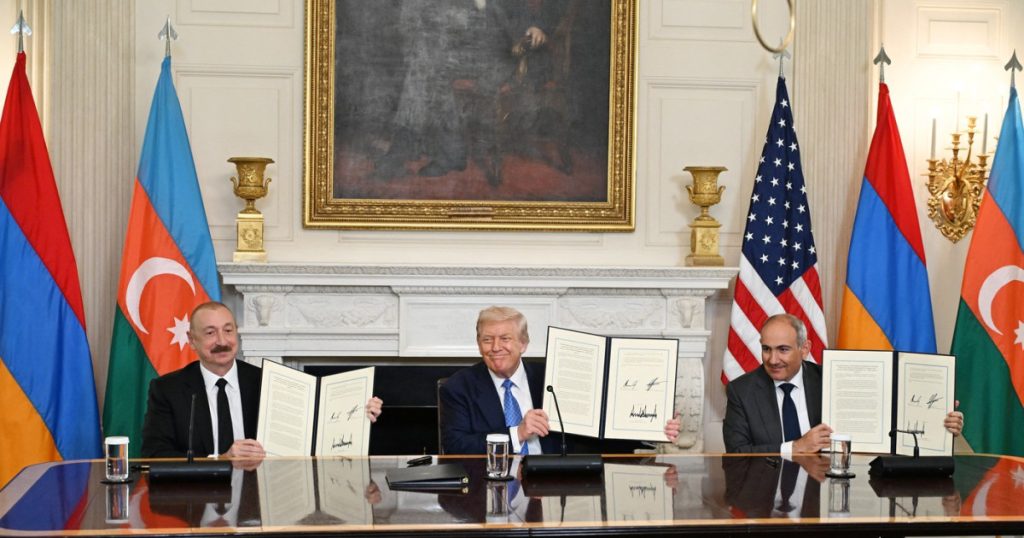 Doua foste republici sovietice sustin candidatura lui Trump la Nobel pentru Pace