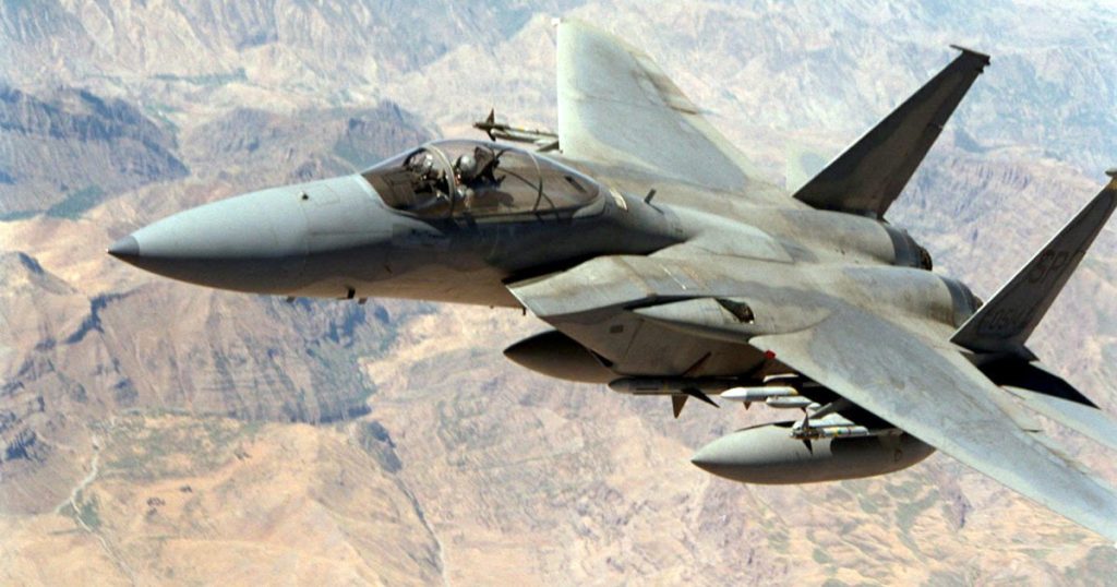 Legendarul F15 a implinit 53 de ani