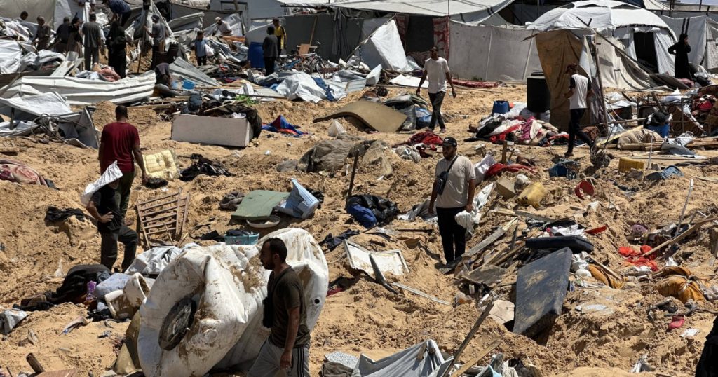 Zeci de palestinieni ucisi in atacurile Israelului