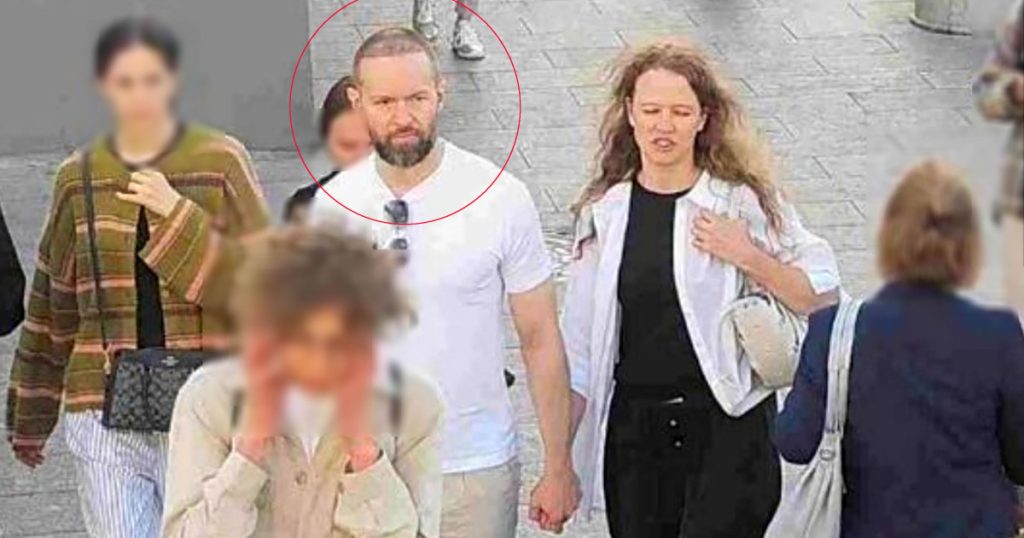 Cel mai cautat om din Europa fotografiat la Moscova dupa transplant de par