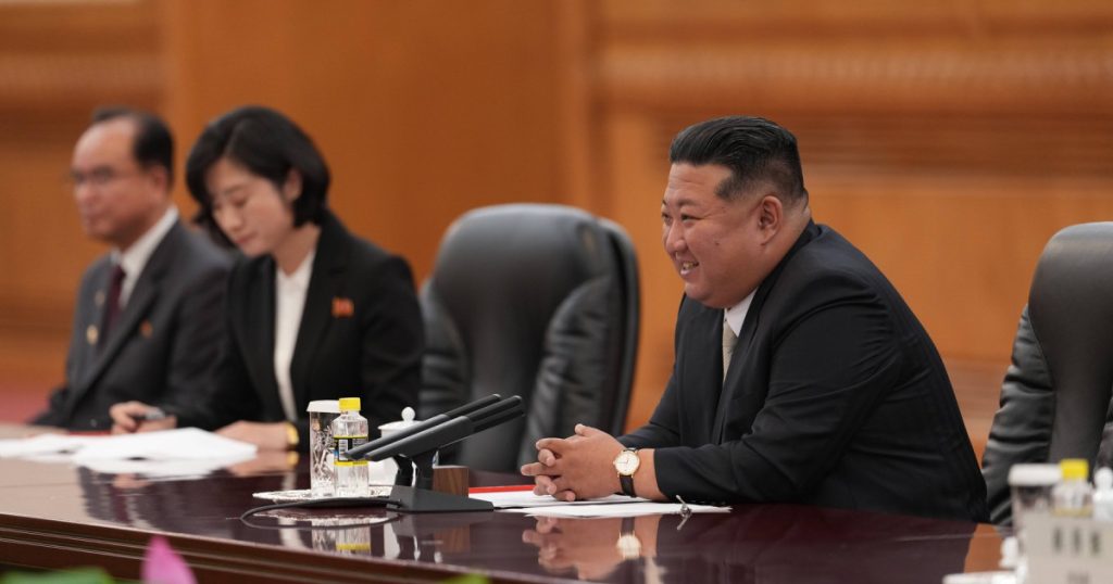 Kim Jong Un a purtat un ceas elvetian de lux in Beijing
