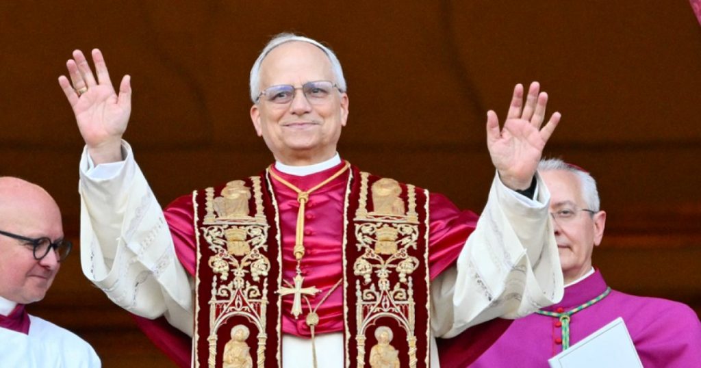 Papa Leon implineste 70 de ani astazi
