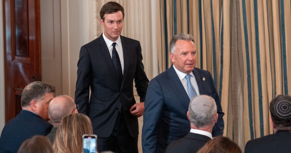 Emisarul Steve Witkoff si ginerele lui Trump in Egipt